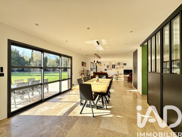 Maison à vendre 6 pièces 205 m² Tarascon