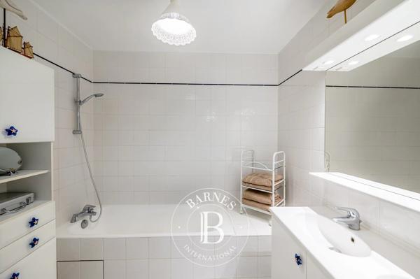 Neuilly-sur-Seine, Appartement 2 Chambres -  109 m² à vendre
