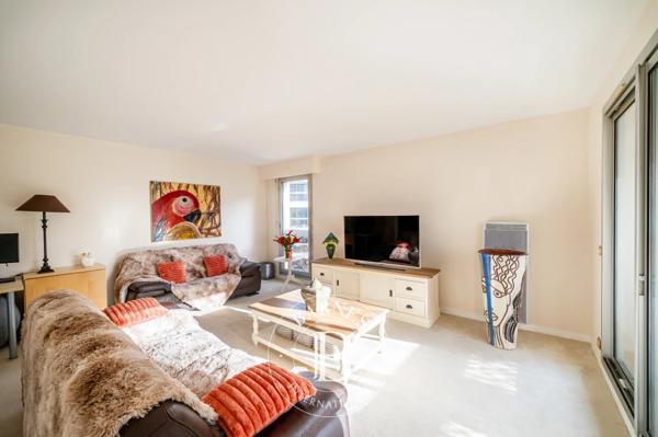 Neuilly-sur-Seine, Appartement 2 Chambres -  109 m² à vendre