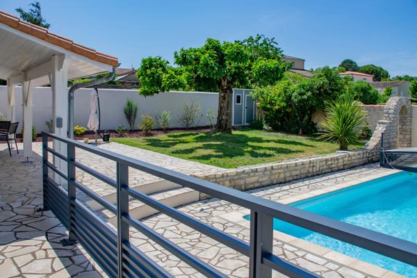 MESCHERS-SUR-GIRONDE – MAISON AVEC PISCINE, PROCHE PLAGE ET CENTRE-VILLE
