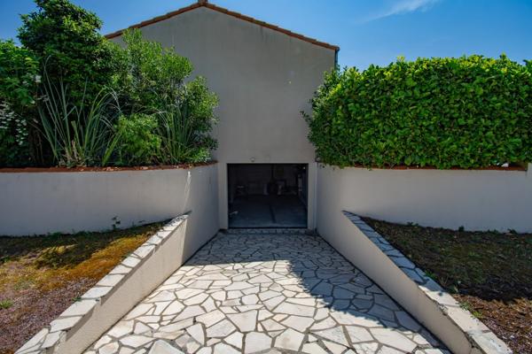 MESCHERS-SUR-GIRONDE – MAISON AVEC PISCINE, PROCHE PLAGE ET CENTRE-VILLE