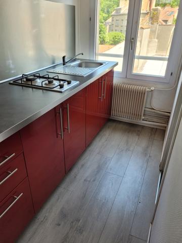 Appartement
                                                                                                                                                                                                                                                                                                                        1 pièce(s)                                                                                                                                                                                                                                                                                                                              29.7  m²