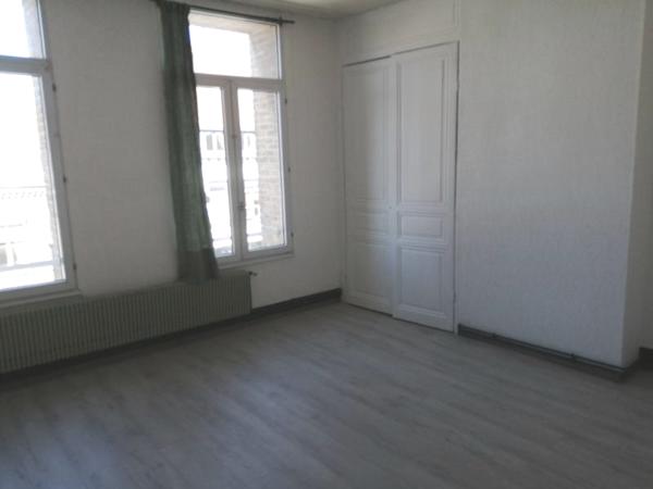 Appartement
                                                                                                                                                                                                                                                                                                                        1 pièce(s)                                                                                                                                                                                                                                                                                                                              29.7  m²
