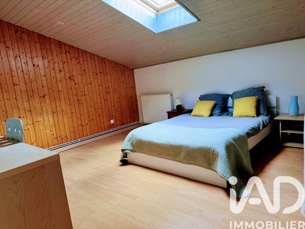 Maison à vendre 5 pièces 202 m² Saint-Étienne-de-Tulmont