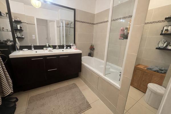 Appartement dernier étage terrasse 63 m² Châtenay-Malabry DPE C