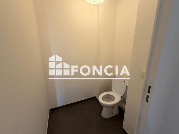 Location Appartement 3 pièces 74.04 m² - 53 BIS RUE CHAMP LAGARDE Versailles 78000