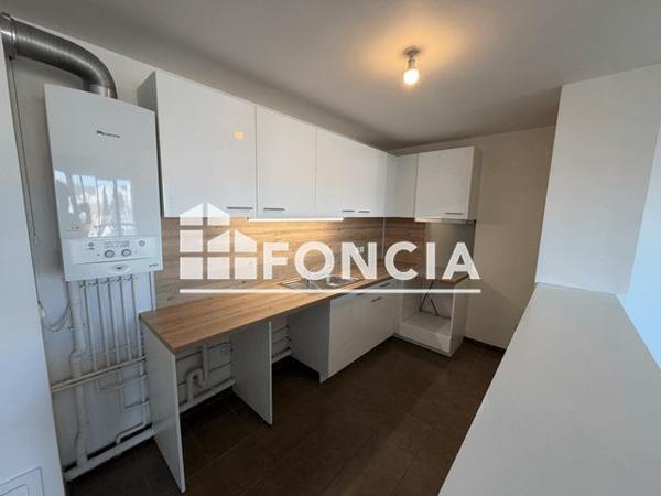 Location Appartement 3 pièces 74.04 m² - 53 BIS RUE CHAMP LAGARDE Versailles 78000