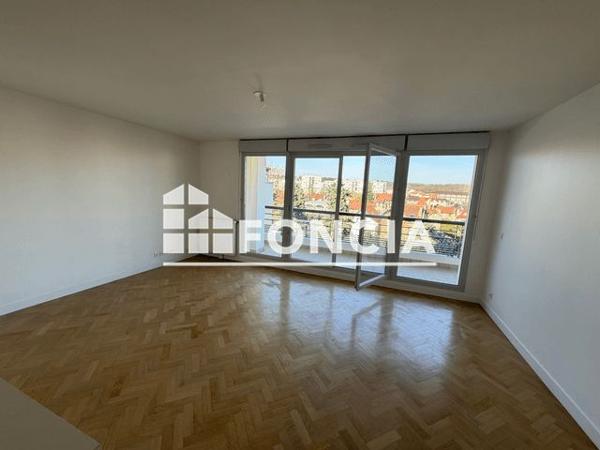 Location Appartement 3 pièces 74.04 m² - 53 BIS RUE CHAMP LAGARDE Versailles 78000