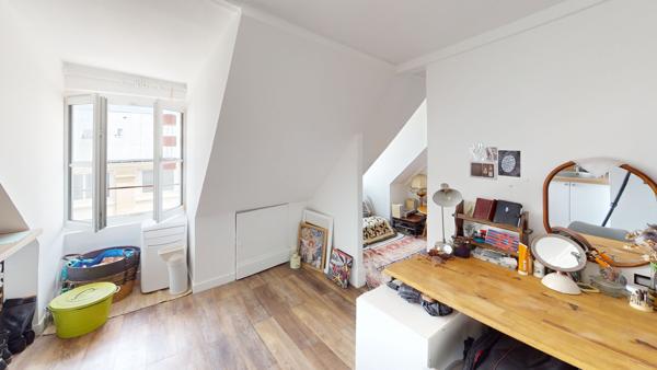 EXCLUSIF - Grand Studio aux portes du Marais !