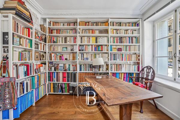 Paris 7ème, Appartement 2 Chambres -  64 m² à vendre