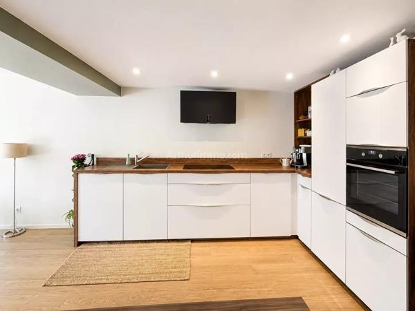 Vente                                                      Maison
                        
                     5 pièces                      127 m2                     à Sundhoffen