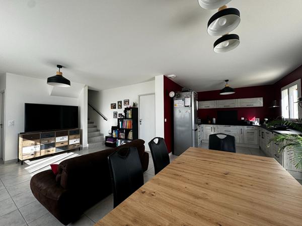 Charmante maison de 105m² située à Ornaisons