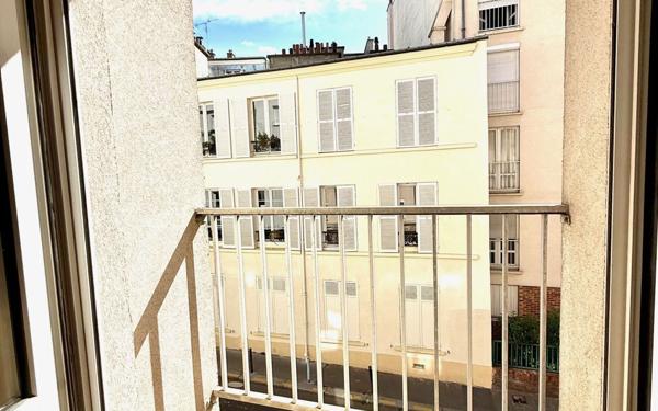Appartement à vendre    2 pièces • 51 m2 Paris 19