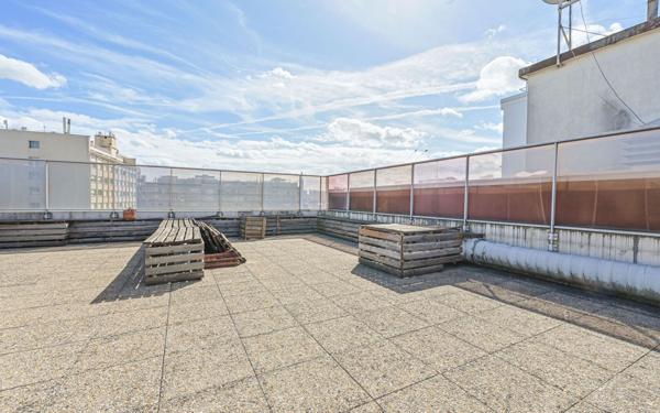 Appartement à vendre    2 pièces • 51 m2 Paris 19