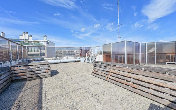 Appartement à vendre    2 pièces • 51 m2 Paris 19