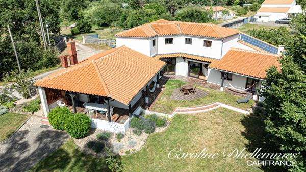 Propriété familiale de caractère – 218 m² – Parc arboré de 3 000 m² – Dépendance 65 m² - Le Château d'Olonne