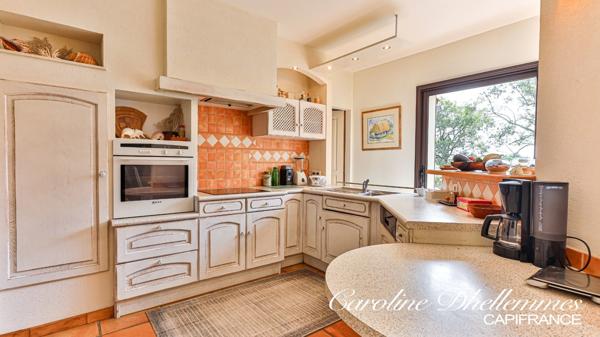 Propriété familiale de caractère – 218 m² – Parc arboré de 3 000 m² – Dépendance 65 m² - Le Château d'Olonne