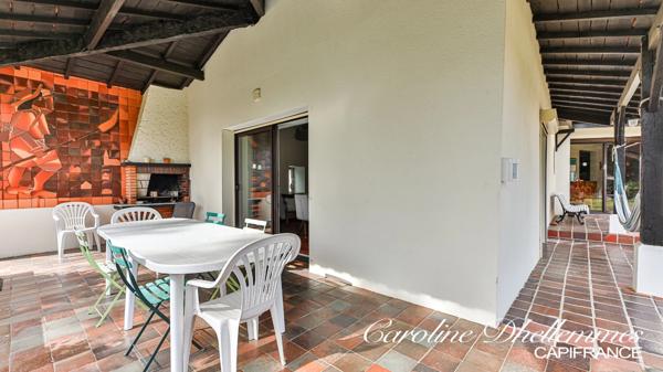 Propriété familiale de caractère – 218 m² – Parc arboré de 3 000 m² – Dépendance 65 m² - Le Château d'Olonne