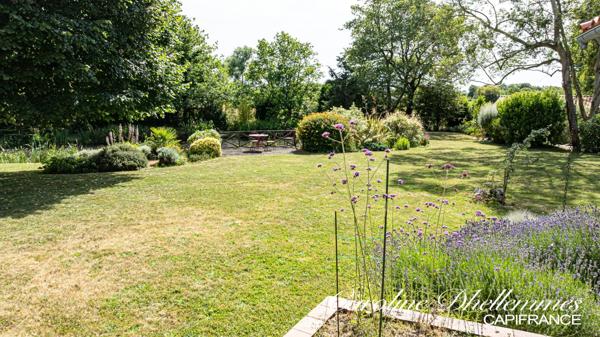 Propriété familiale de caractère – 218 m² – Parc arboré de 3 000 m² – Dépendance 65 m² - Le Château d'Olonne