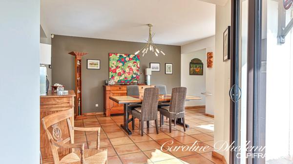 Propriété familiale de caractère – 218 m² – Parc arboré de 3 000 m² – Dépendance 65 m² - Le Château d'Olonne