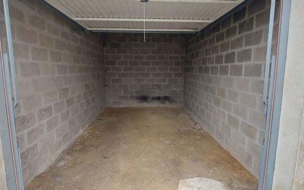 Stationnement à louer    15 m2 Saâcy-sur-Marne