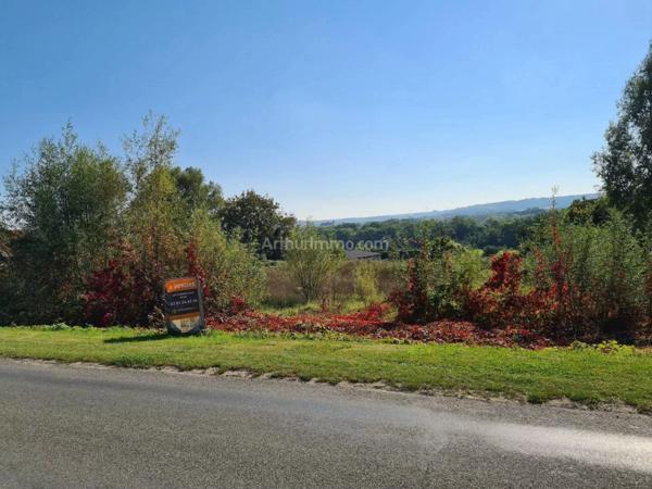 Vente Terrain 1025 m2 à Bourg-Et-Comin