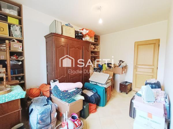 Magnifique propriété de 250 m2 habitable sur terrain arboré de 11038 m2