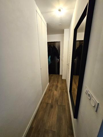 Studio Coeur des Richardets à Noisy-le-grand 20.20 avec place de Parking Sous Sol