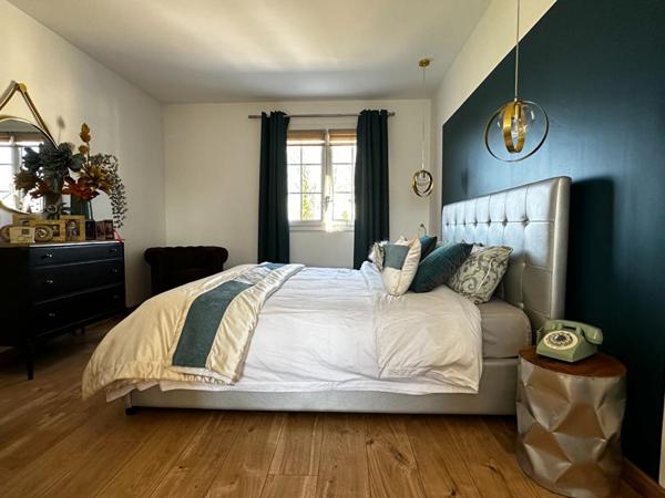 Maison Crevin 8 pièce(s) 170 m2 + sous sol + dependances de 60 m²