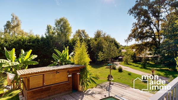 Villa familiale de 219 m² avec piscine et parc arboré de 8 000 m²