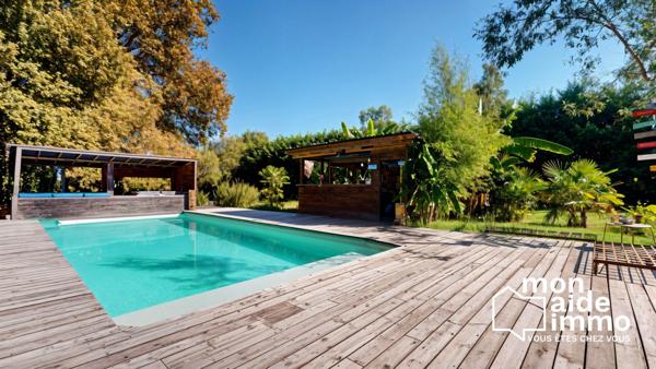 Villa familiale de 219 m² avec piscine et parc arboré de 8 000 m²