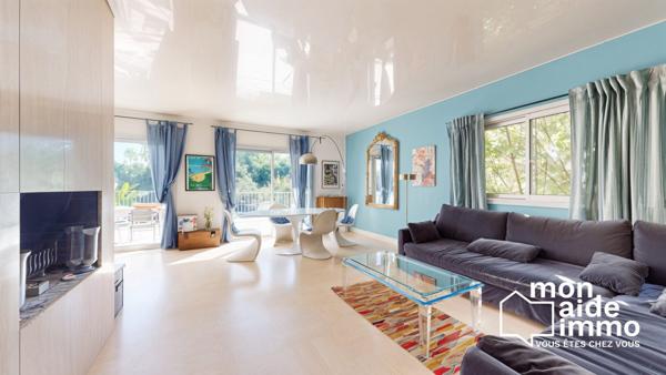 Villa familiale de 219 m² avec piscine et parc arboré de 8 000 m²