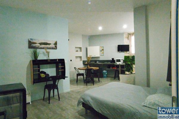 AFFAIRE à saisir ! Somptueuse maison en pierre intégralement restaurée - 343 m²- 10 pièces