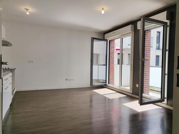 Appartement à Elbeuf T3 avec balcon et parking