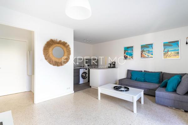 Carqueiranne (83320) Appartement Type 2 rénové entre le centre-ville et le port de Carqueiranne