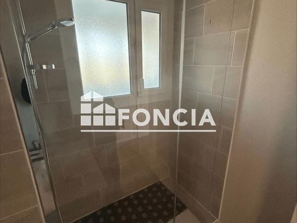 Location Appartement 4 pièces 77 m² - 5 IMPASSE RICHARD Niort 79000