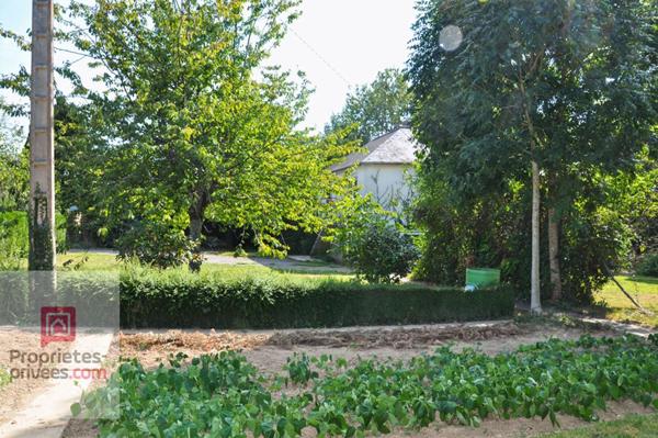 Maison Ahuille 4 pièce(s) 92 m2 avec terrain constructible  non viabilisé au coeur du village