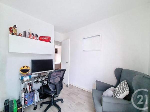 Appartement F5 à vendre  5 pièces - 70,50 m2 FRESNES - 94