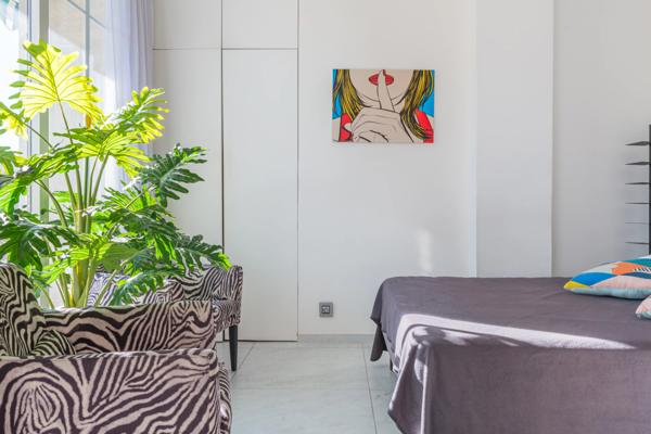 Appartement lumineux, plein centre