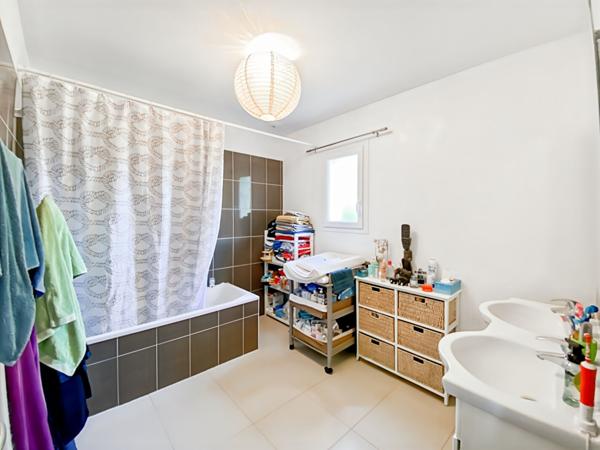 Maison Oinville sur montcient 92m² 3 chambres