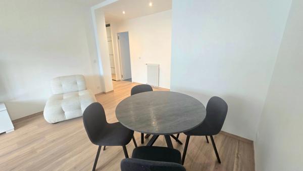 Appartement à louer 3 pièces PARIS 15EME ARRONDISSEMENT (75)