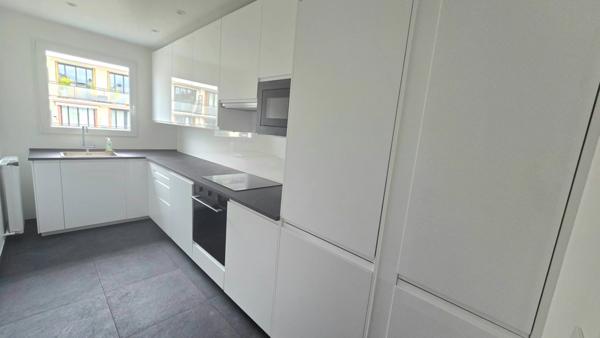 Appartement à louer 3 pièces PARIS 15EME ARRONDISSEMENT (75)