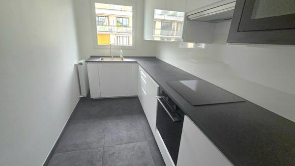 Appartement à louer 3 pièces PARIS 15EME ARRONDISSEMENT (75)