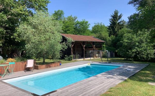 Maison à vendre    8 pièces •  Créon