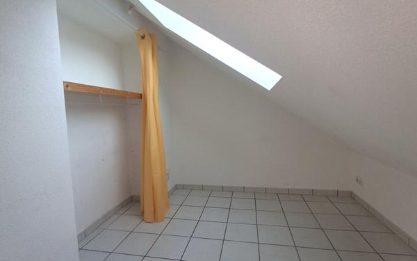 Appartement à vendre    1 pièce • 23,06 m2 Espalion