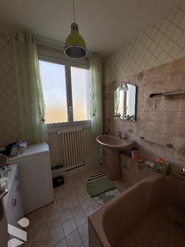 Appartement de 55 m² à vendre à CHATEAUDUN (28200)
