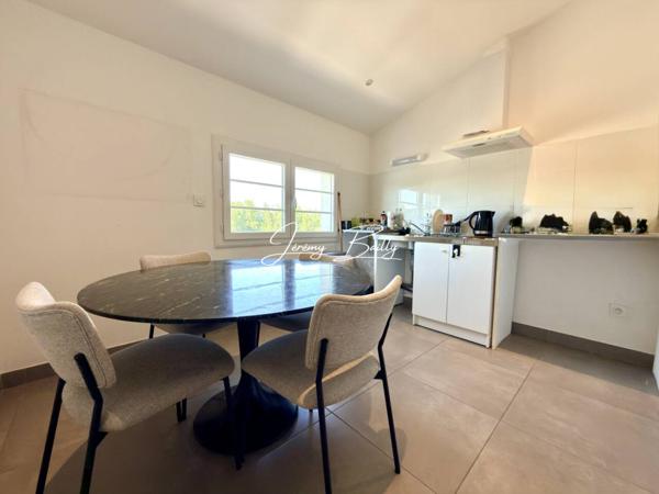 Immeuble à vendre 6 pièces de 110 m²