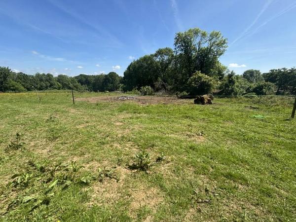 Terrain à vendre |  Luquet |  1480 m²