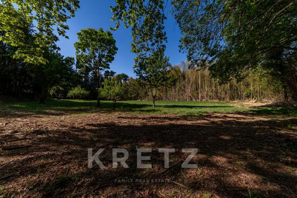 Propriété avec 5000m² de jardin en centre ville