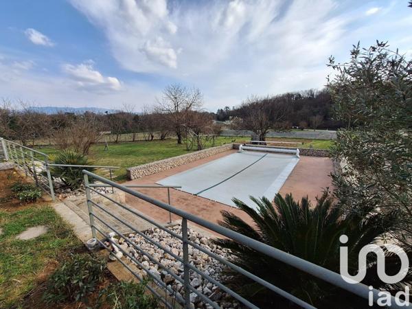 Maison traditionnelle 5 pièces de 112 m² à Beaumont-lès-Valence (26760)